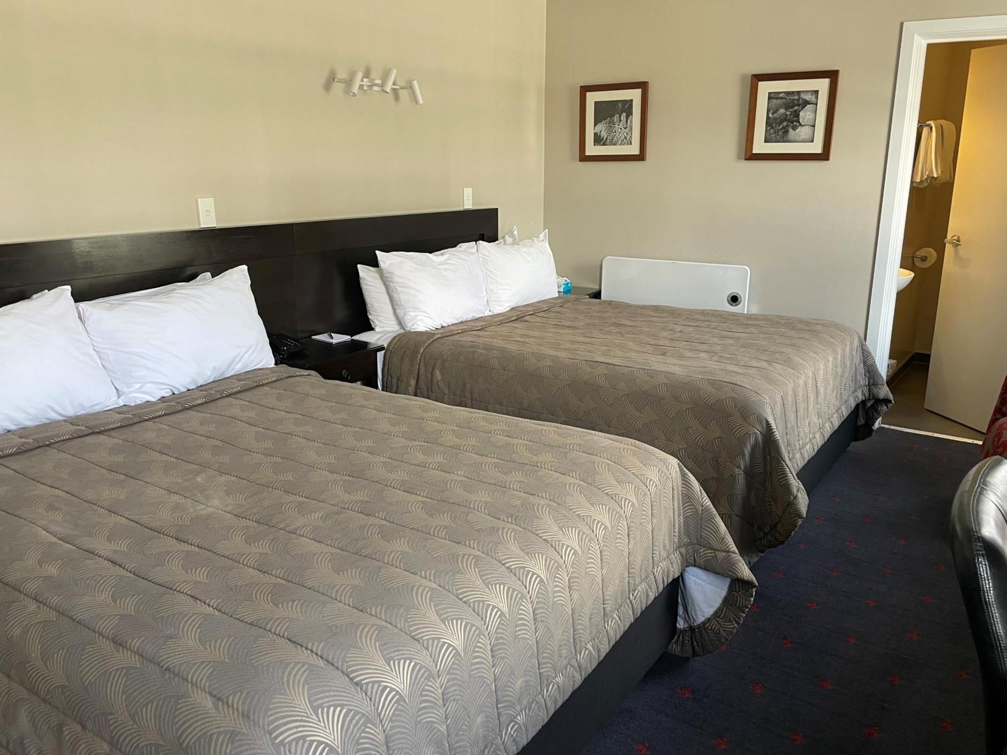 Discovery Settlers Hotel Whangarei Extérieur photo