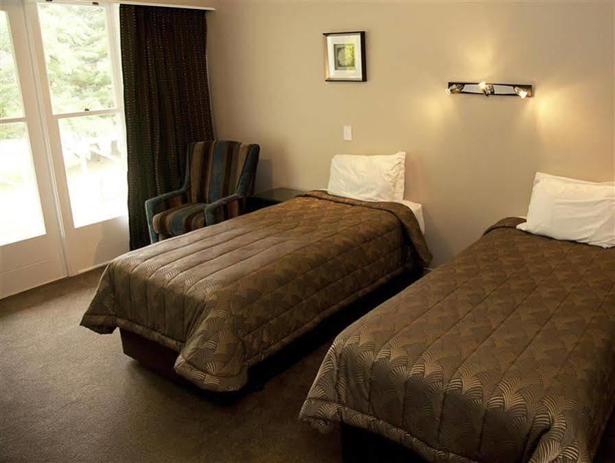 Discovery Settlers Hotel Whangarei Extérieur photo